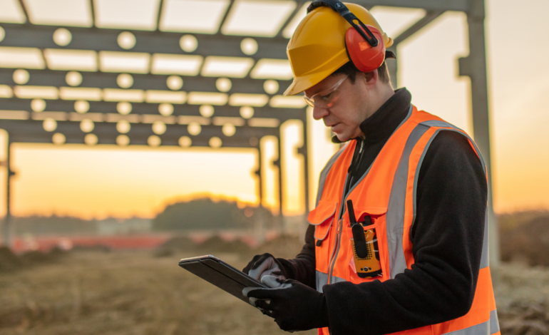 Prevent Cold Stress: Three Steps for Choosing Winter PPE